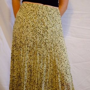 RAFAEL Flowy Midi Skirt- Green